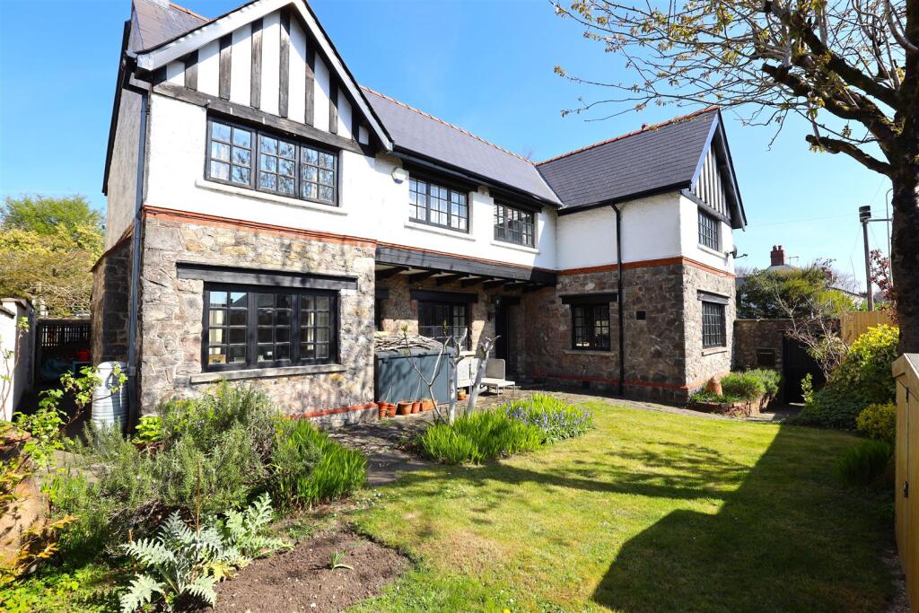 Main image of property: Westways, St Nicholas, Vale Of Glamorgan, CF5 6SG