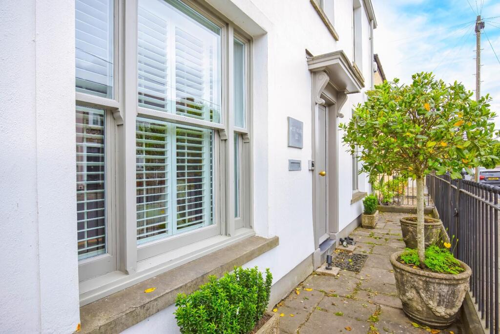 Main image of property: Westgate, Cowbridge, Vale of Glamorgan, CF71 7AR