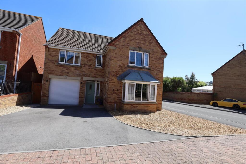 Main image of property: Maes Y Gwenyn, Rhoose, Barry