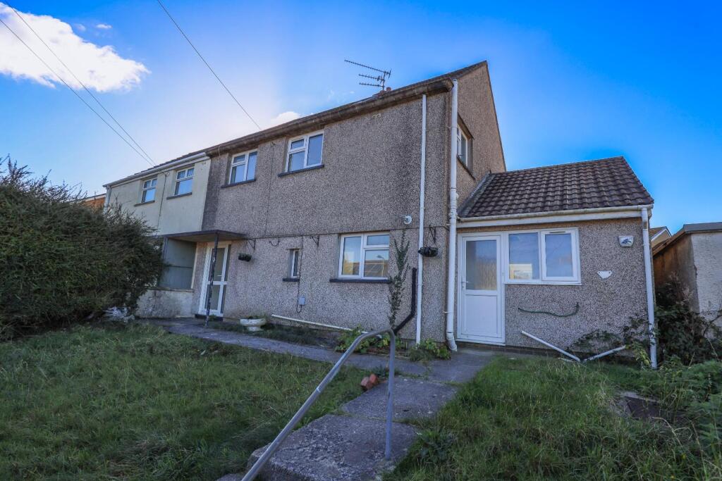Main image of property: 18 Oak Road, Llanharry, Pontyclun, Rhondda Cynon Taff, CF72 9HT