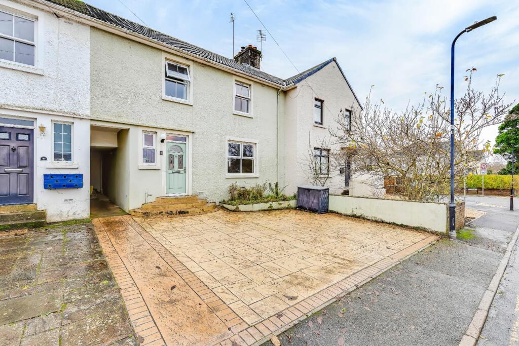 Main image of property: Borough Close, Cowbridge, Vale of Glamorgan, CF71 7BN