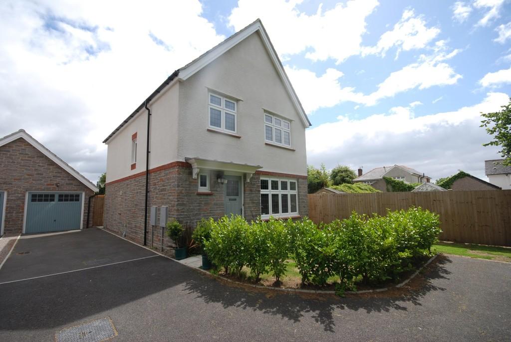 3 bedroom detached house for sale in Cae Newydd, St. Nicholas, Vale of