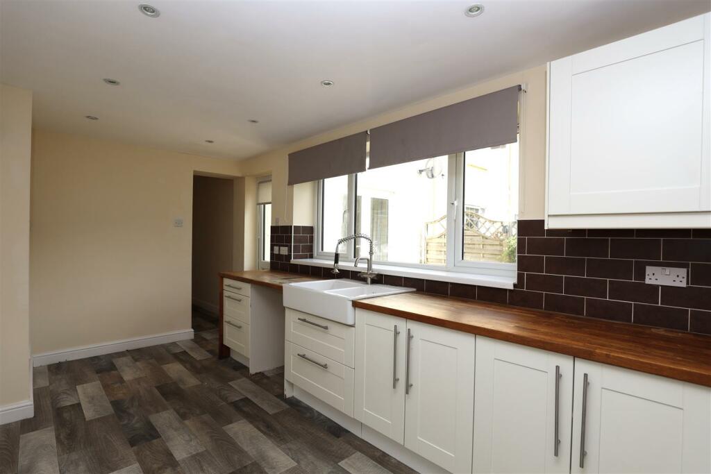 Additional property image - Borough Close, Cowbridge, Vale of Glamorgan, CF71 7BN