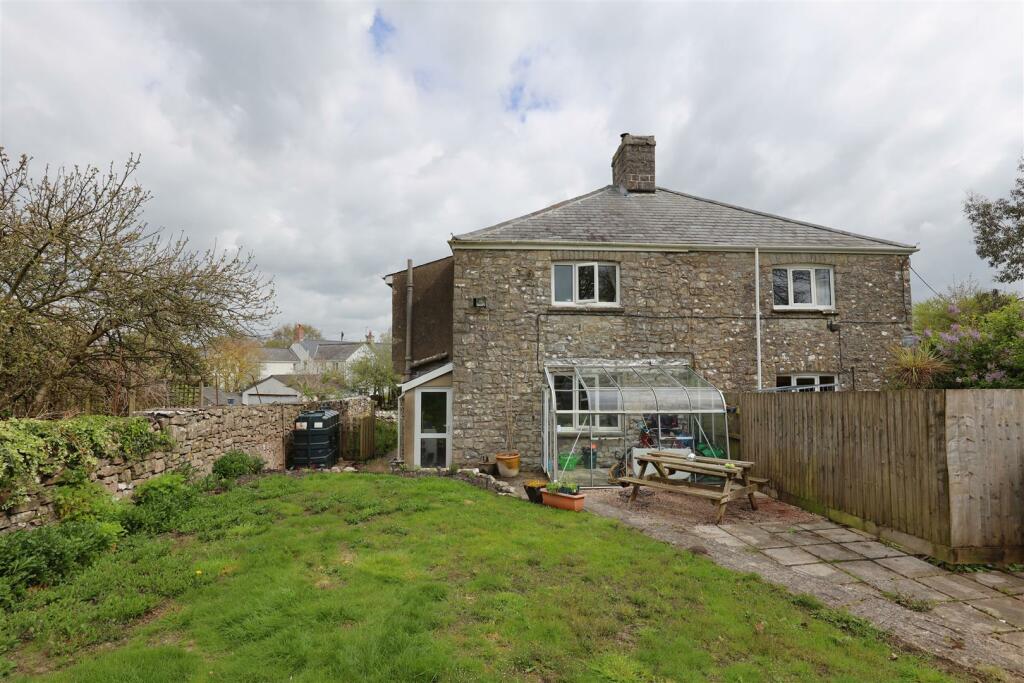 Additional property image - 1 Railway Cottages, Llandow, Nr Cowbridge, Vale Of Glamorgan, CF71 7NX