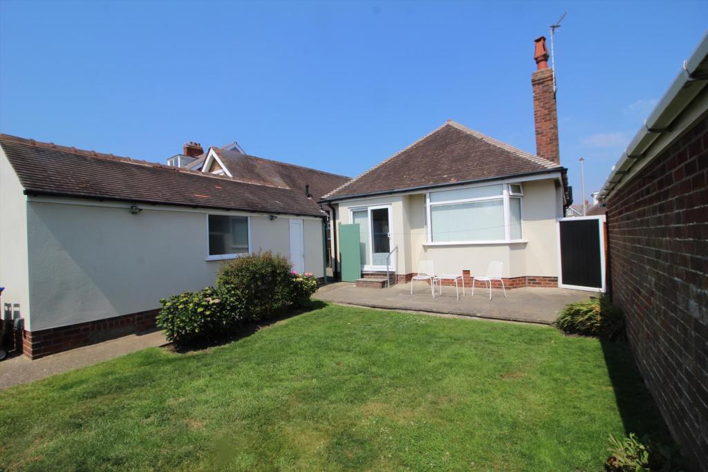 2 bedroom bungalow for sale in Cambray Road, Blackpool, FY1