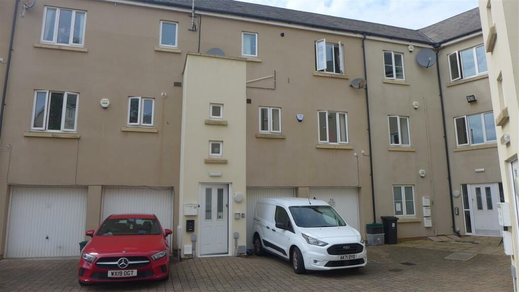 Main image of property: Jekyll Close, Stoke Gifford, Bristol