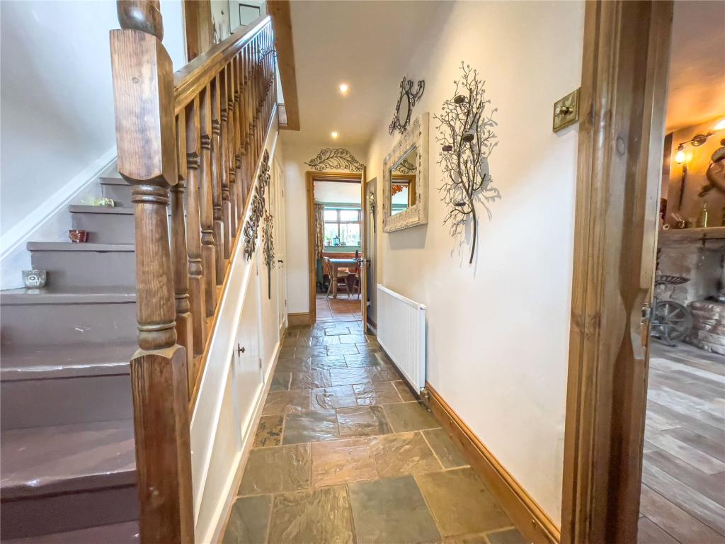 4 bedroom detached house for sale in Low Burgage, Winteringham