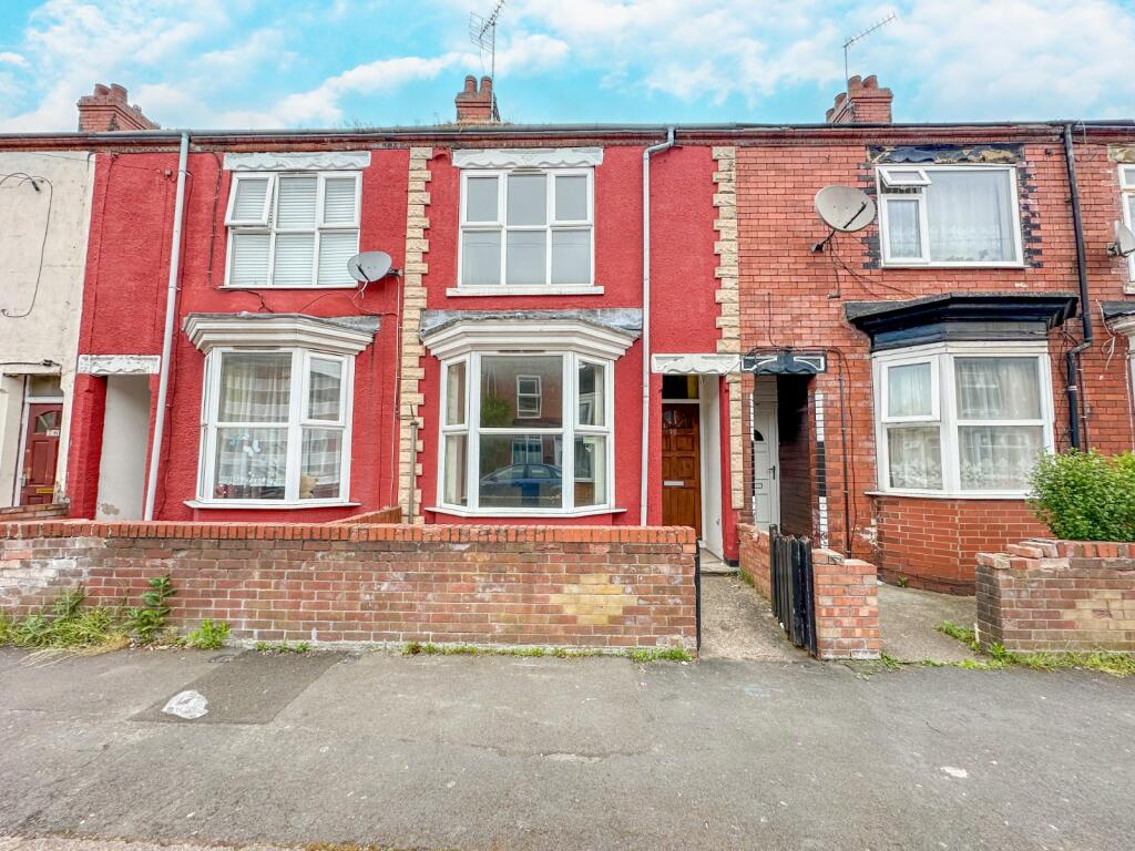 3 bedroom terraced house for sale in Fox Street, Scunthorpe, North