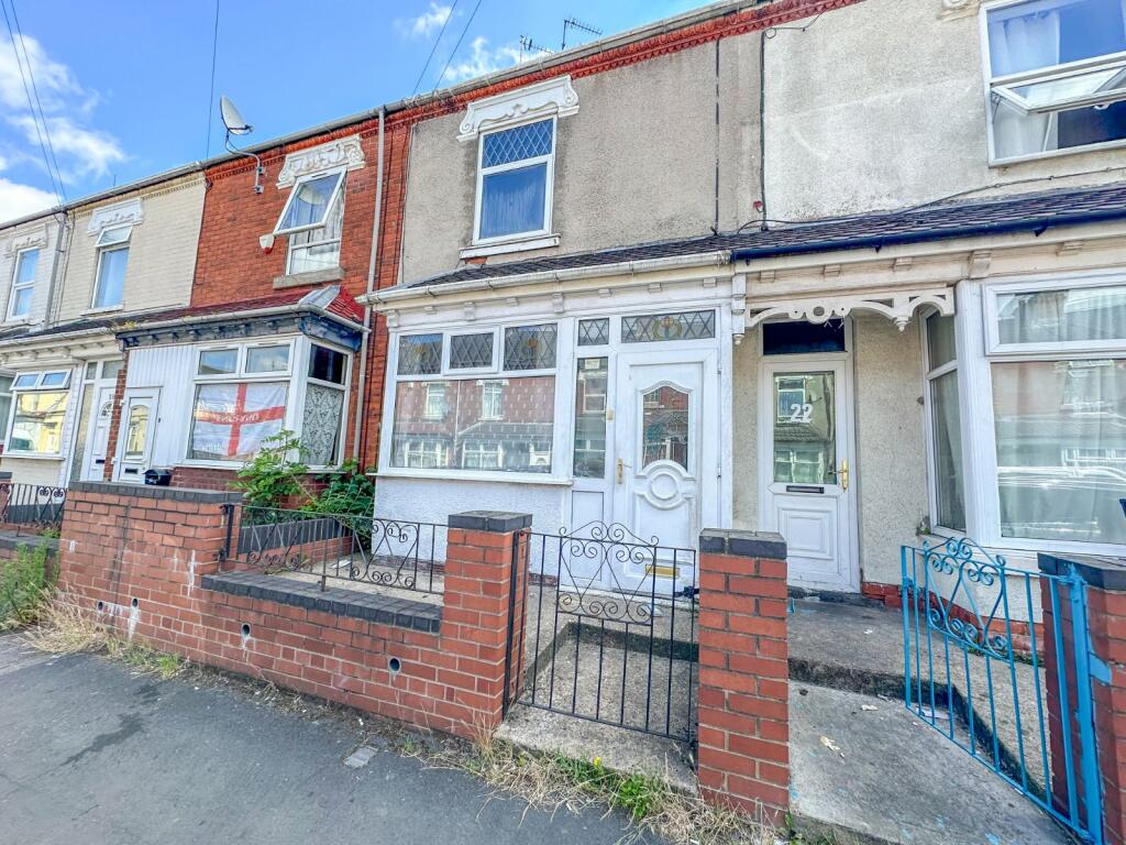 3 bedroom terraced house for sale in Dale Street, Scunthorpe, North