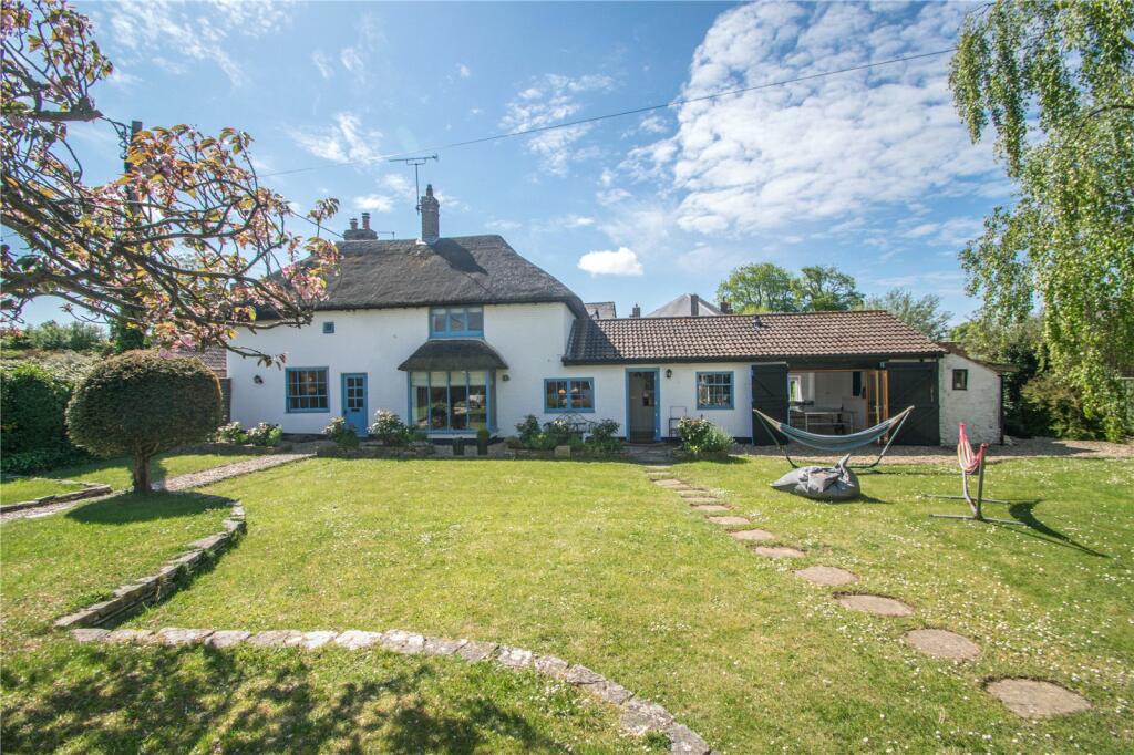 3 bedroom cottage for sale in High Street, Winfrith Newburgh, DT2