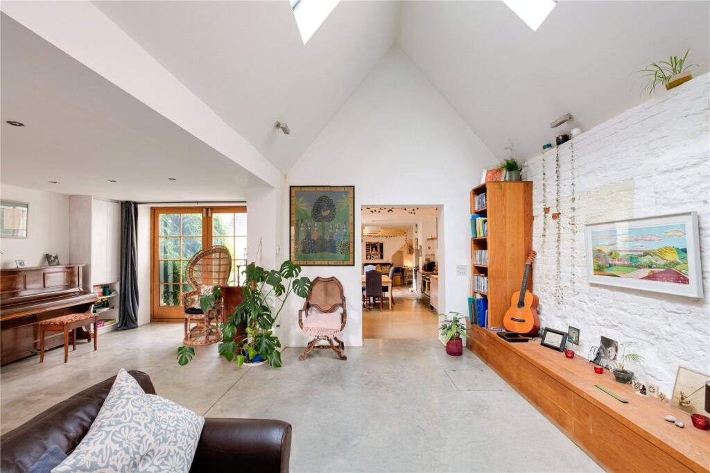 Main image of property: South Street, Bridport, Dorset, DT6