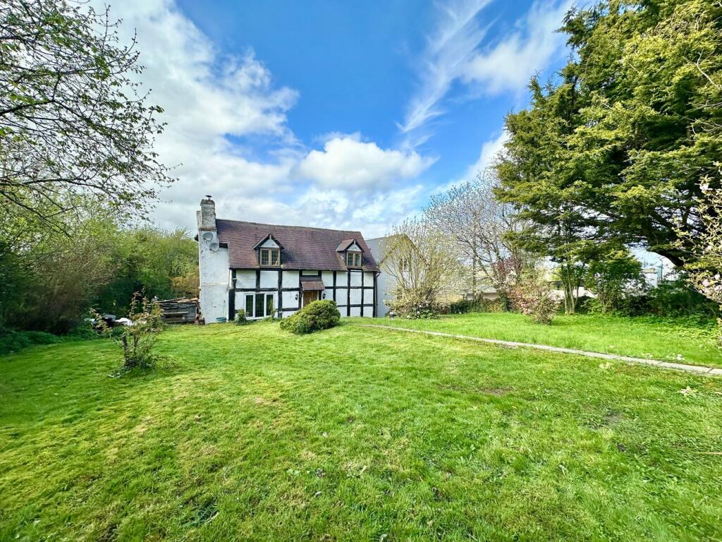 4 bedroom character property for sale in Priors Frome, Hereford, HR1