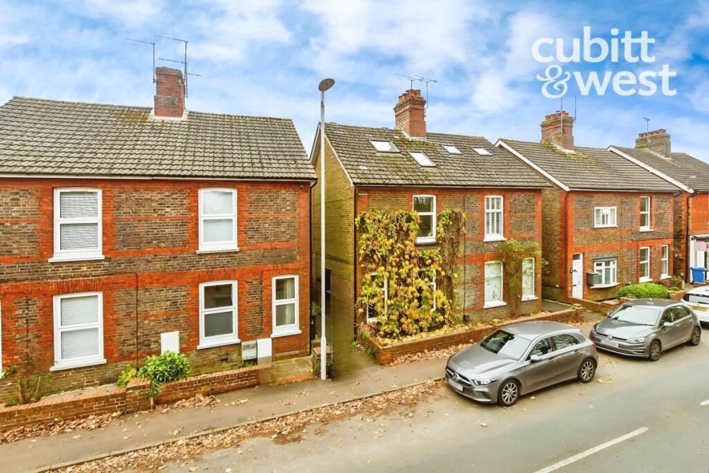 Main image of property: Lingfield Road, East Grinstead, RH19