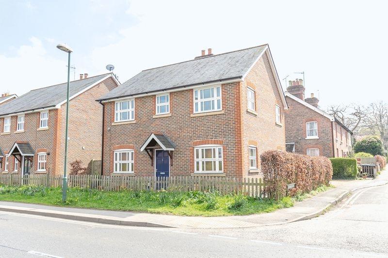 2 bedroom apartment for rent in Hartfield Road Forest Row RH18