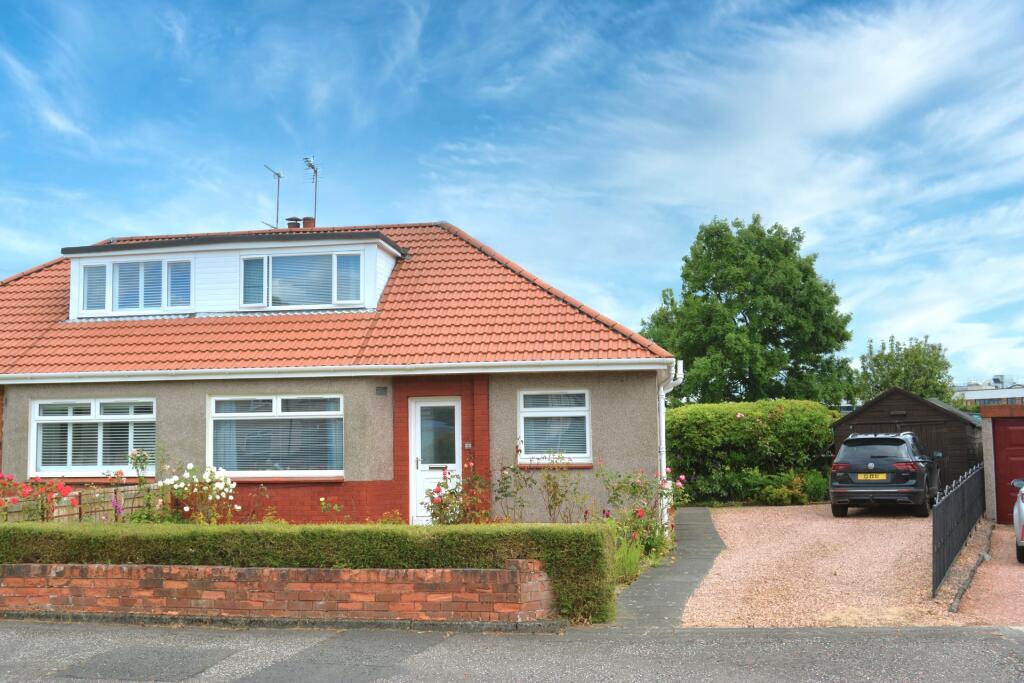 3 bedroom semidetached house for sale in Saltcoats Drive, Grangemouth