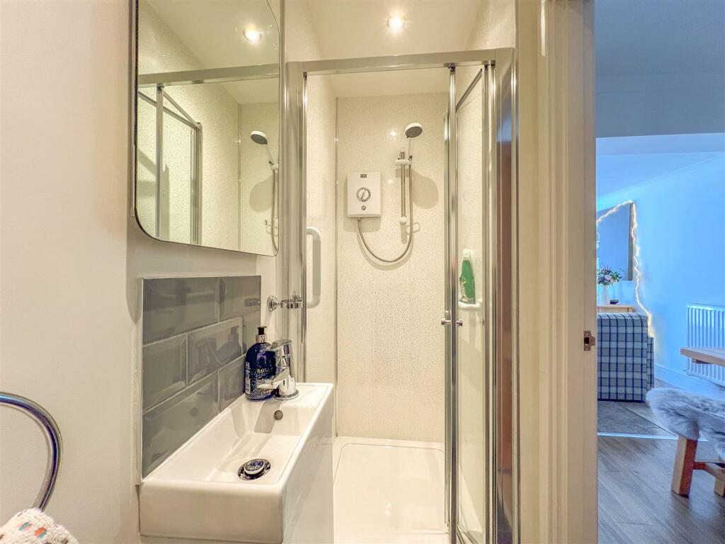 Additional property image - Higham Lane, Nuneaton