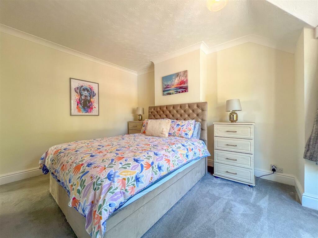 Additional property image - Higham Lane, Nuneaton