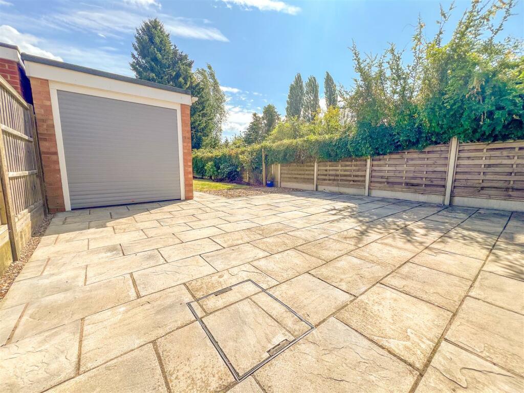Additional property image - Higham Lane, Nuneaton