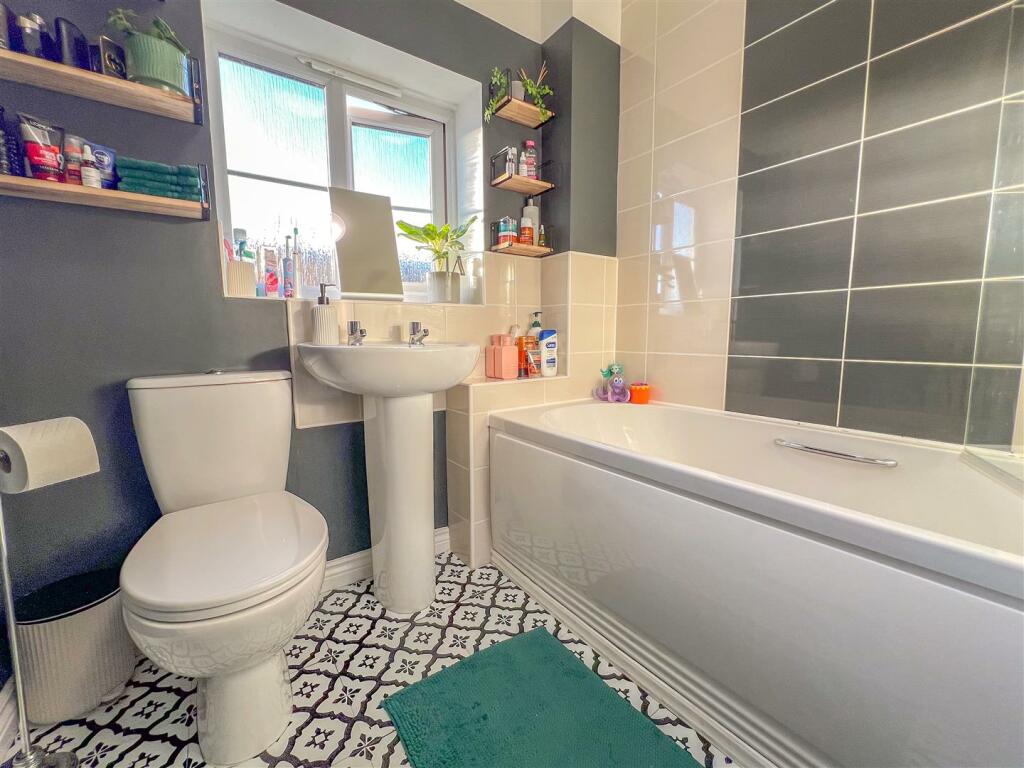 Additional property image - Cygnet Avenue, Nuneaton