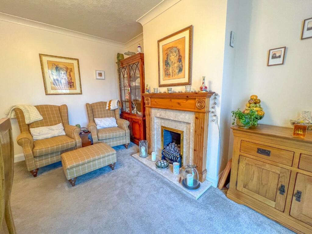 Additional property image - Higham Lane, Nuneaton