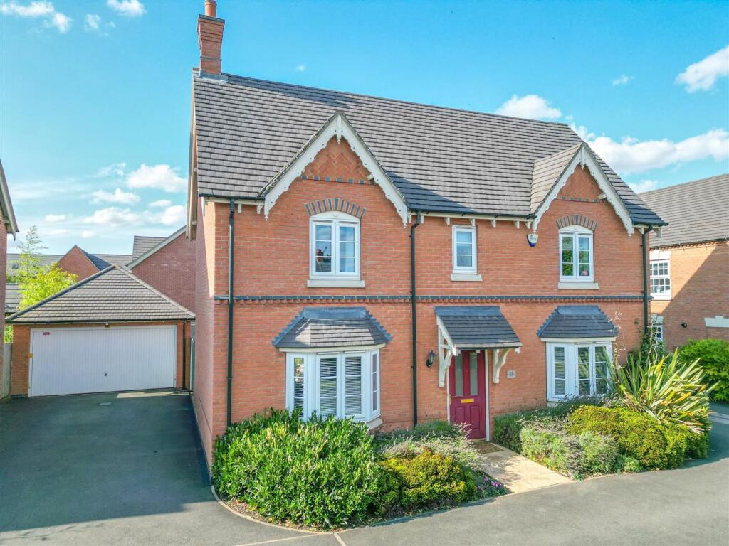 Main image of property: Weft Way, Nuneaton, CV11