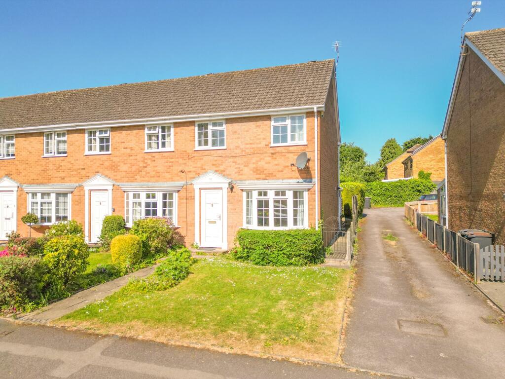 Main image of property: Portia Close, Nuneaton, CV11