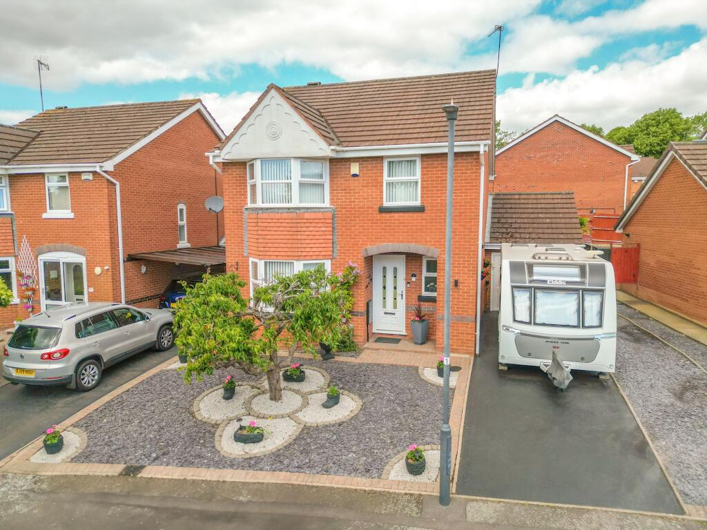 Main image of property: Helena Close, Nuneaton, CV10