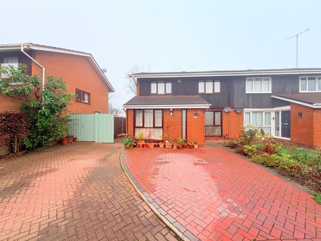 Main image of property: Columbia Gardens, Bedworth, CV12