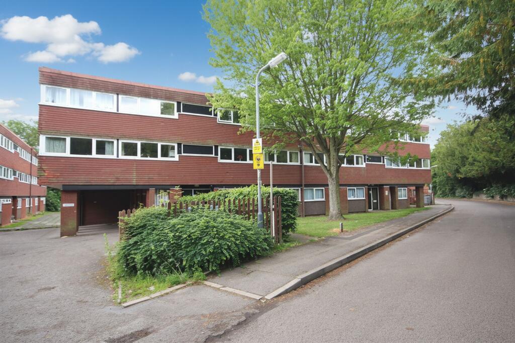 Main image of property: Cleaver Gardens, Nuneaton, CV10