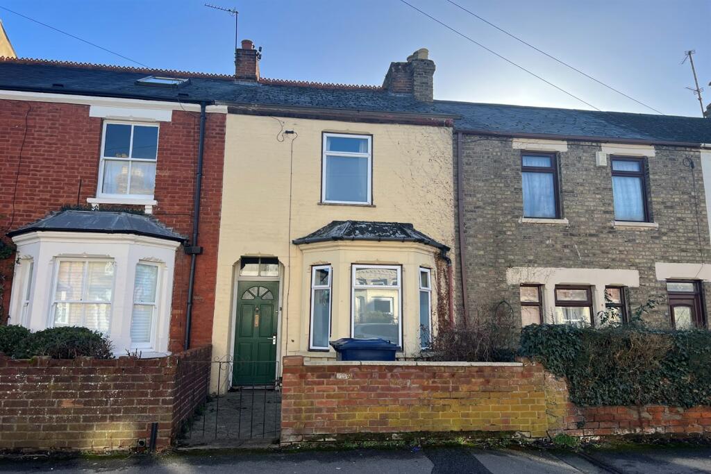 4 bedroom terraced house for rent in Howard Street, Oxford, Oxfordshire, Oxfordshire, OX4