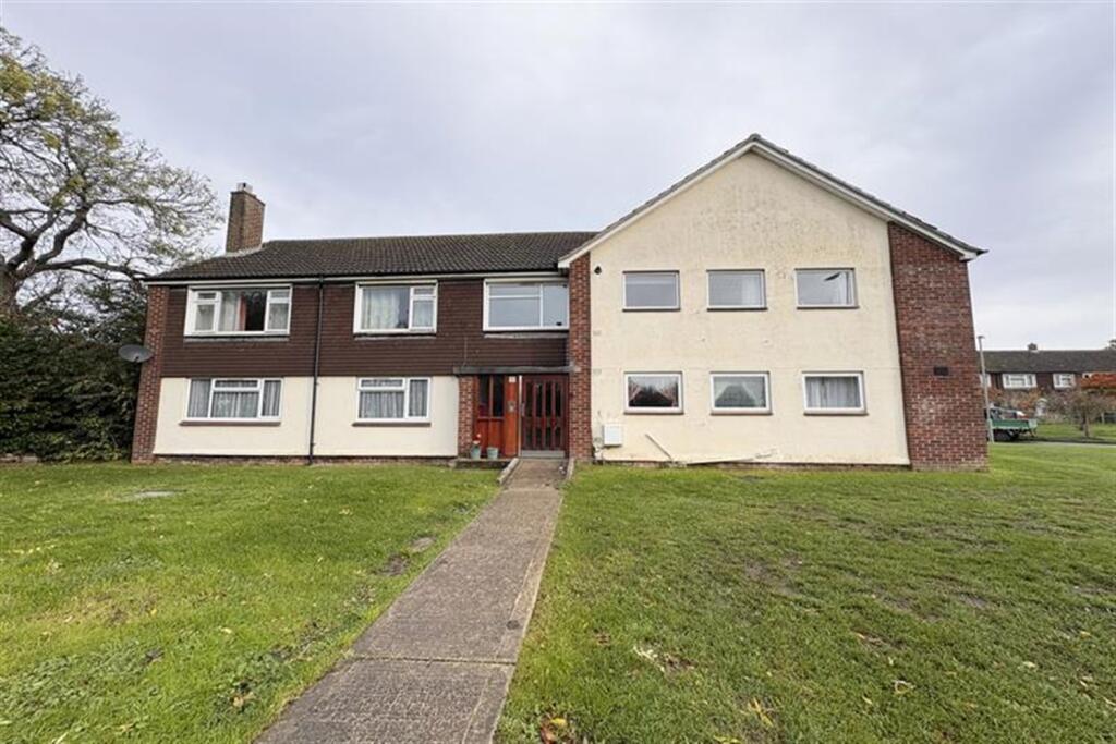 Main image of property: Lodden Close, Bicester, OX26