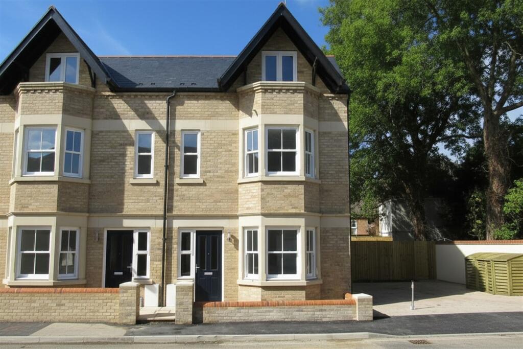 Main image of property: 2a Jeune Street, Oxford, Oxford, OX4