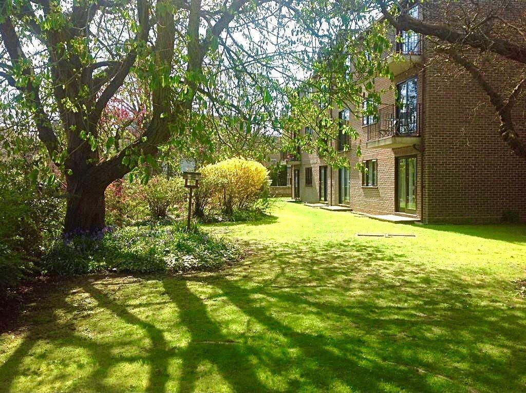 Main image of property: Dorchester Court, Ferry Pool Road, Summertown, Oxford, OX2