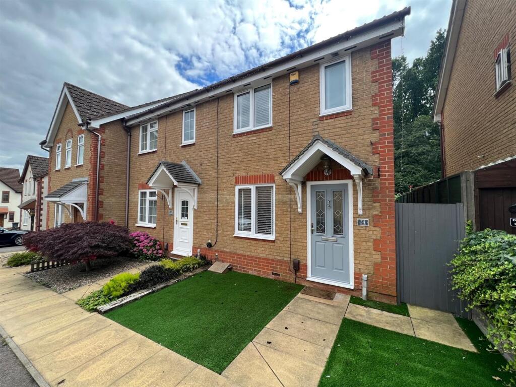 Main image of property: Thirlmere, Stevenage