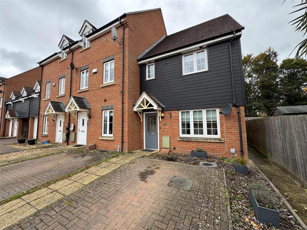 Main image of property: Pembridge Gardens, Stevenage
