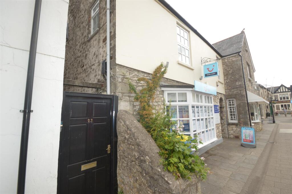 Main image of property: 23 High Street, Cowbridge, Vale of Glamorgan, CF71 7AE