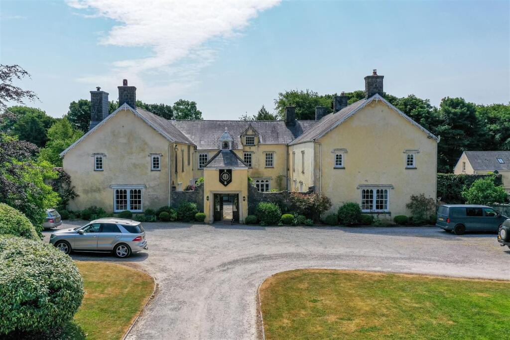 Main image of property: Nichol House, Nash Manor, Vale of Glamorgan, CF71 7NS