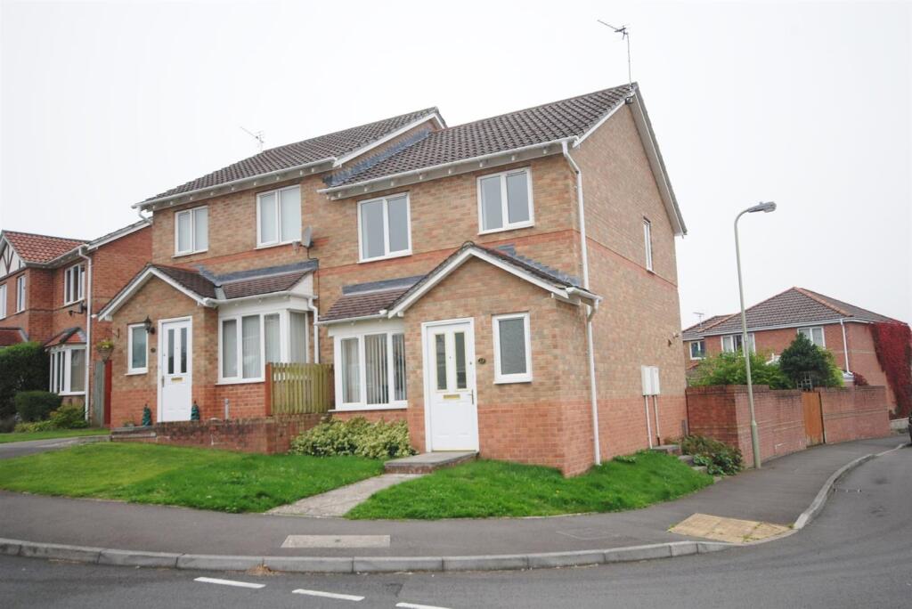 Main image of property: 13 Terrys Way, Llanharan, Pontyclun, Mid Glamorgan, CF72 9UJ