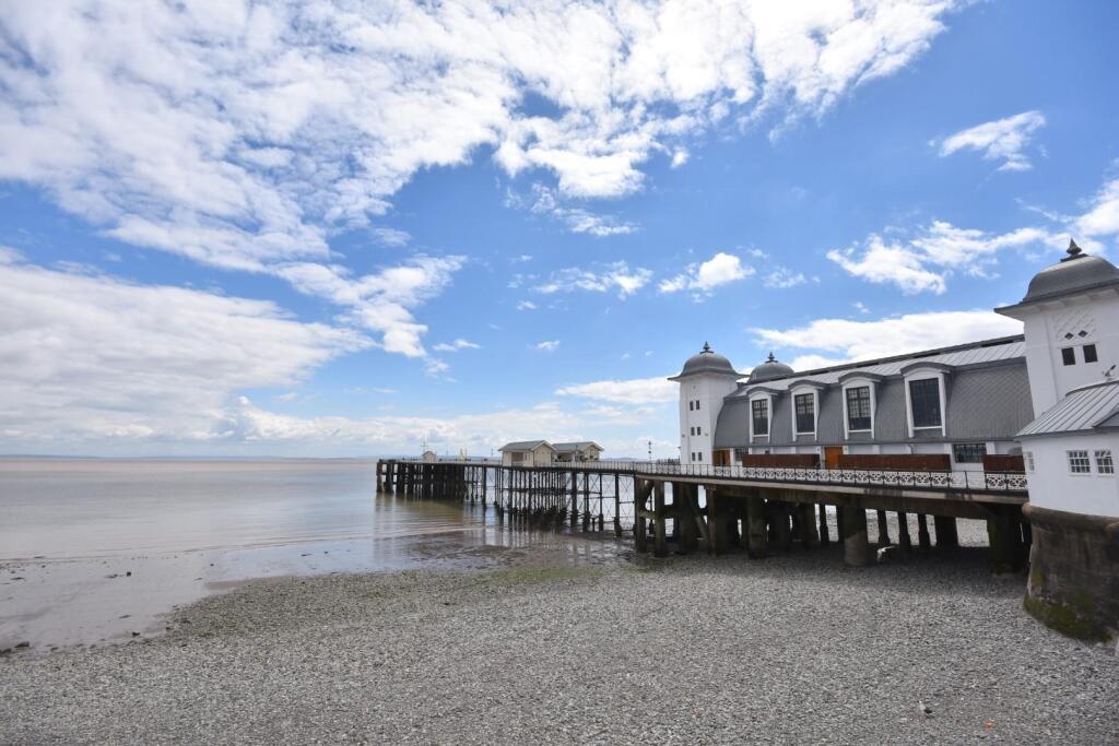 Main image of property: 16 Windsor Court, The Esplanade, Penarth, CF64 3AT