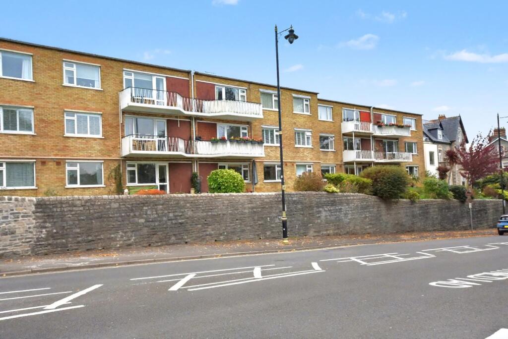 Main image of property: 15 Albany Court, Beach Road, Penarth, CF64 1JU