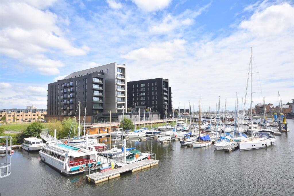 Main image of property: 1 Bayscape, Watkiss Way, Cardiff, CF11 0TA