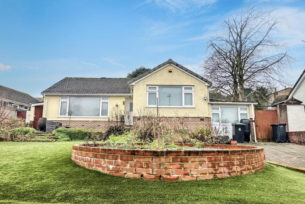 3 bedroom detached bungalow