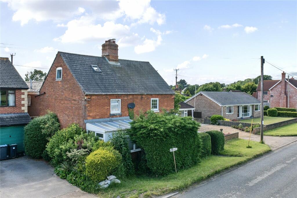 Equestrian facility for sale in St. Ediths Marsh, Bromham, Chippenham, Wiltshire, SN15