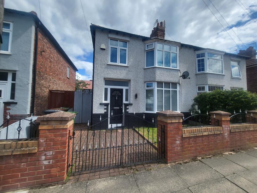 Main image of property: Shrewsbury Avenue, Waterloo, L22