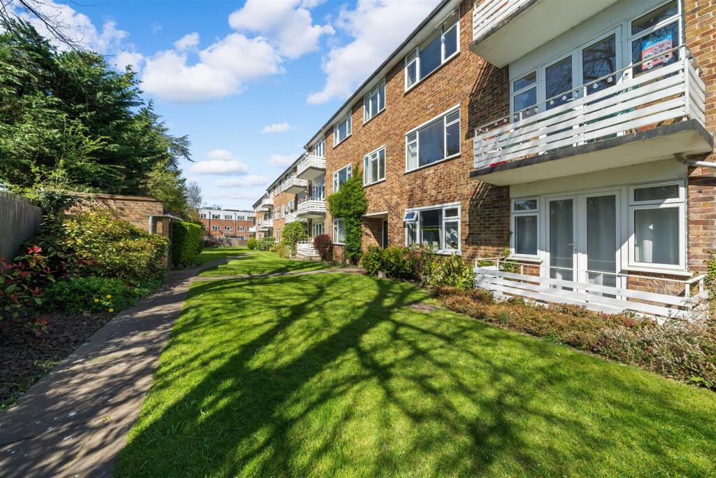 Main image of property: Lindfield Gardens, Guildford