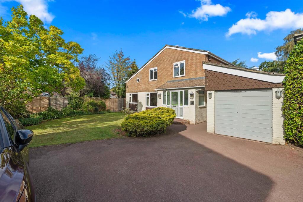 Main image of property: Orchard Way, Send