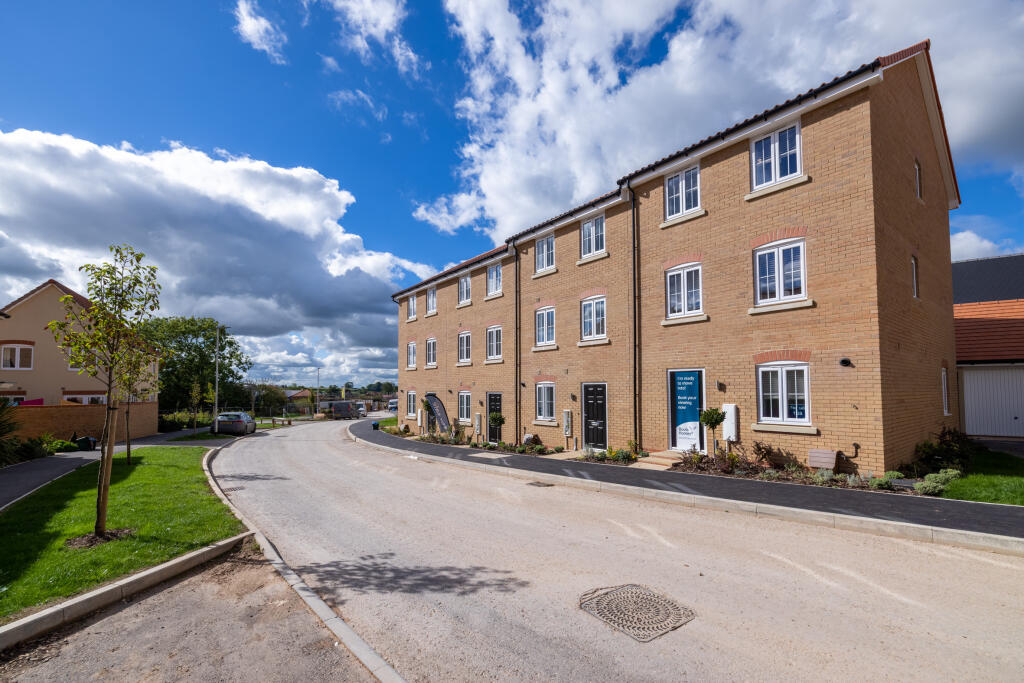 4 bedroom terraced house for sale in Road, Wells, BA5