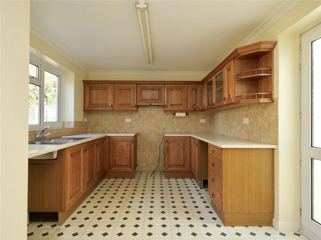 Additional property image - Charlton Close, Shepton Mallet