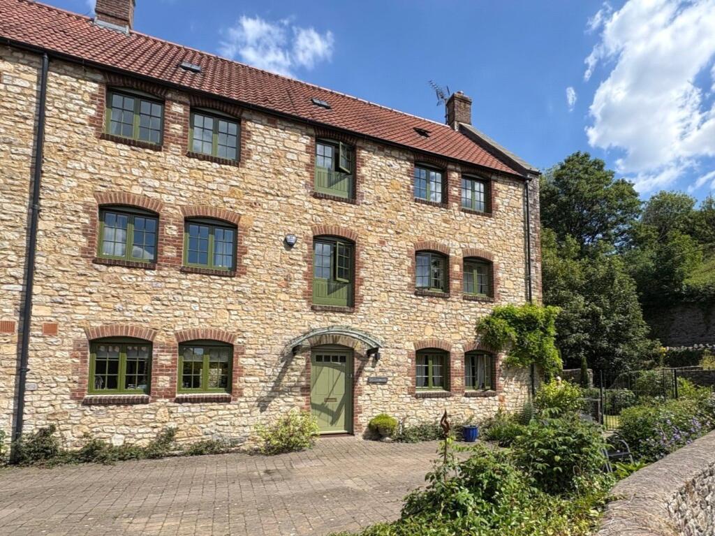 Main image of property: Modern Six-Bedroom Home In Darshill With Lots Of Character