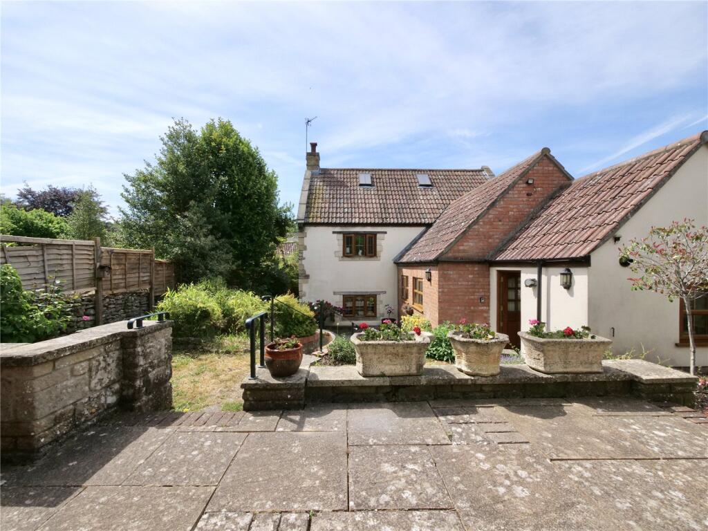 Main image of property: Four Bedroom Family House in Croscombe with Heated Pool, Double Garage & Off Street Parking